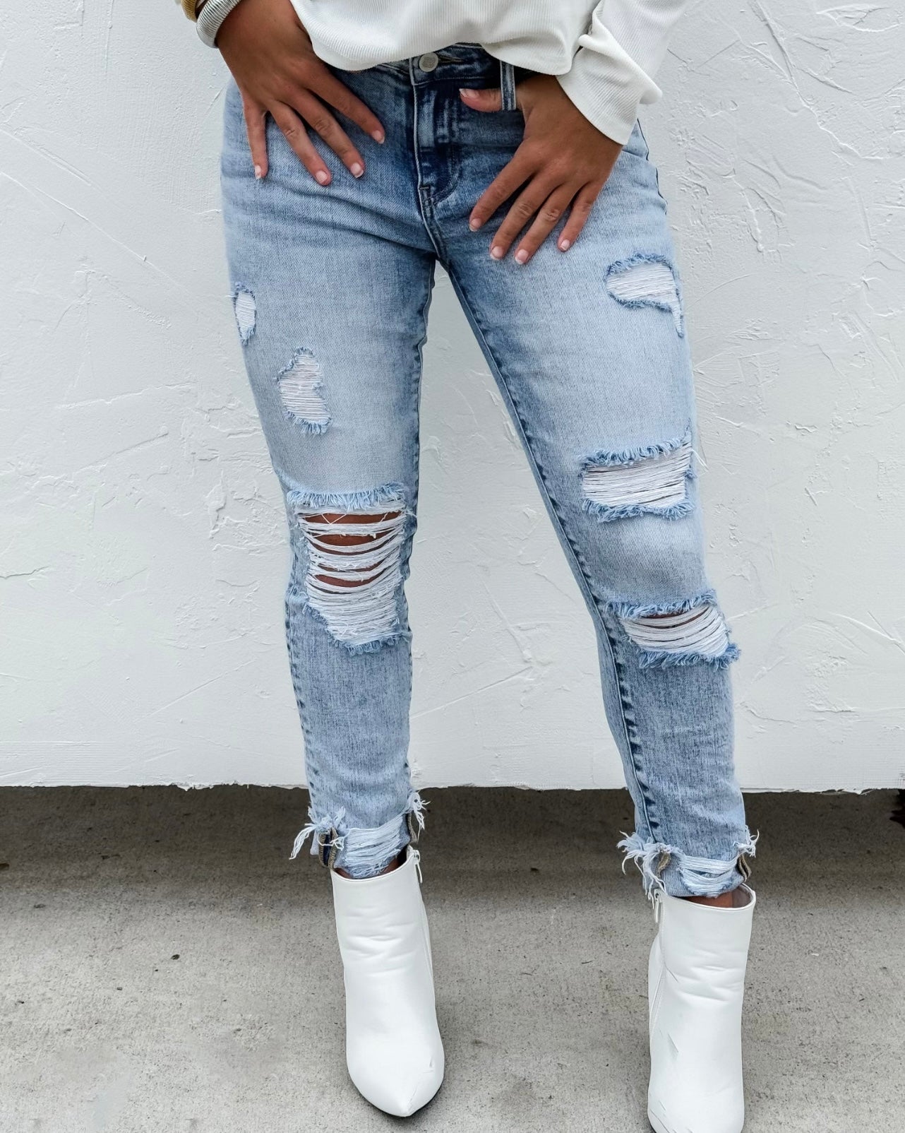 Billie Distressed Jean