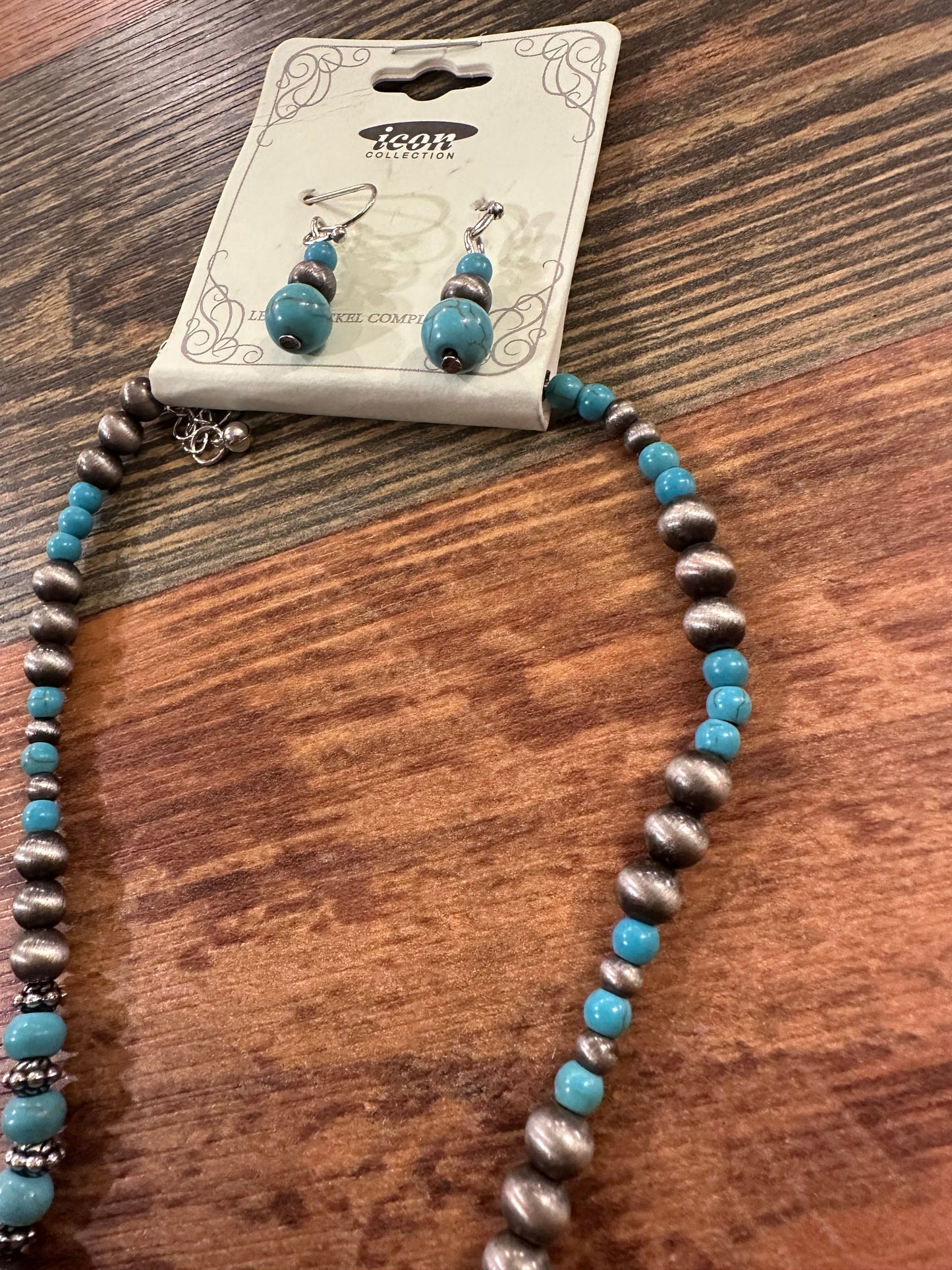 Dougie Necklace Set