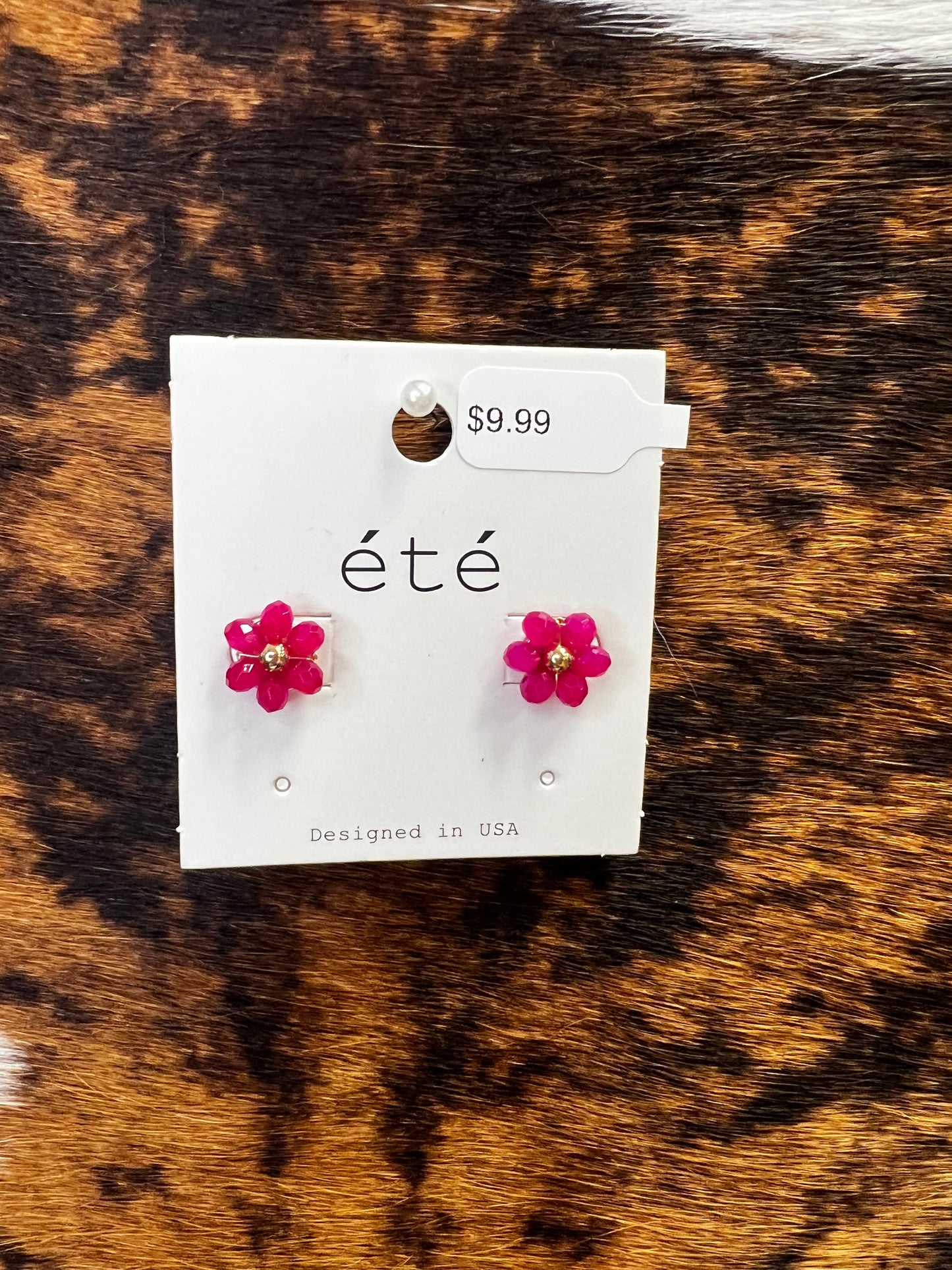 Flower studs