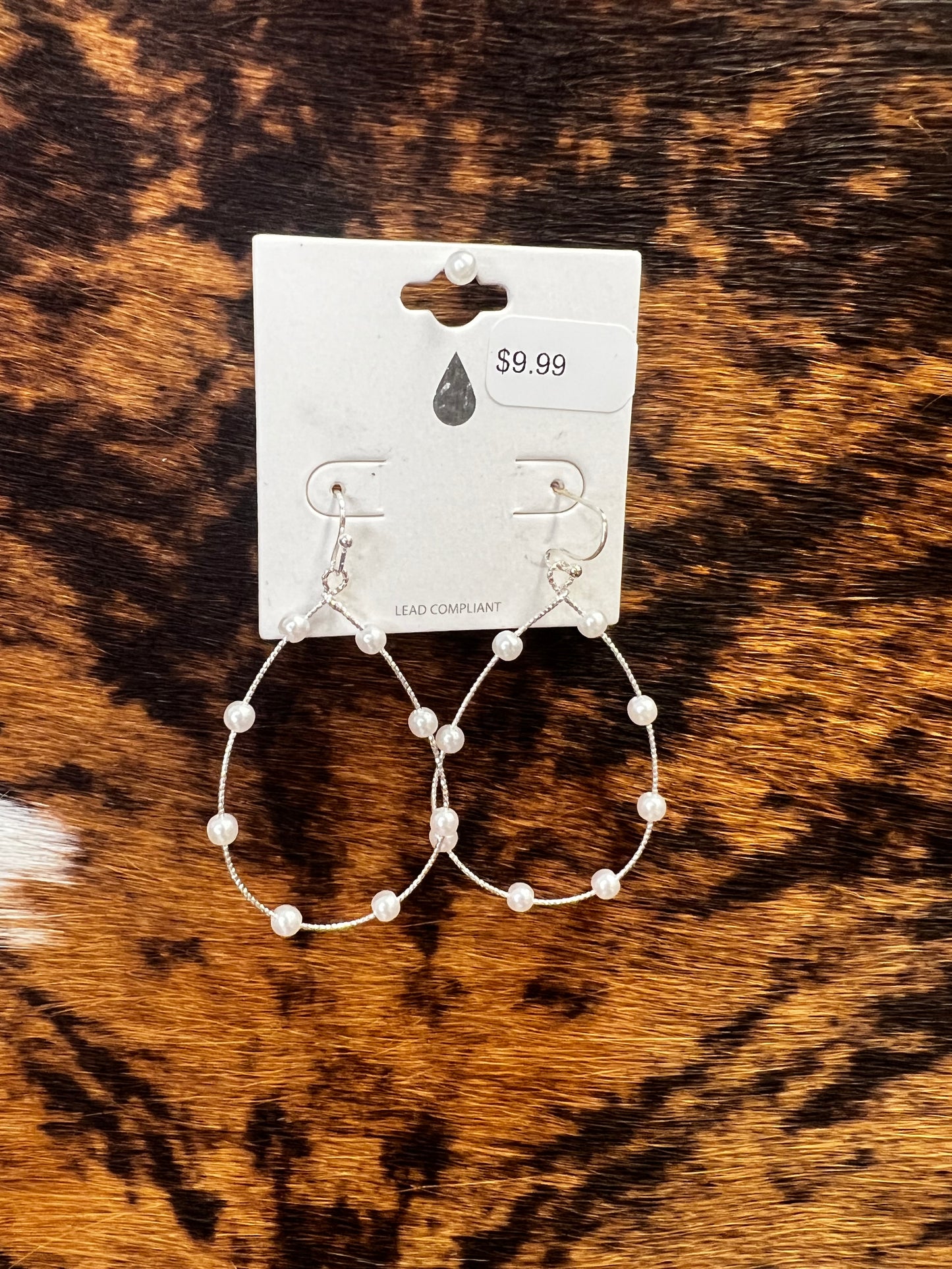 Twisted wire pearl hoops