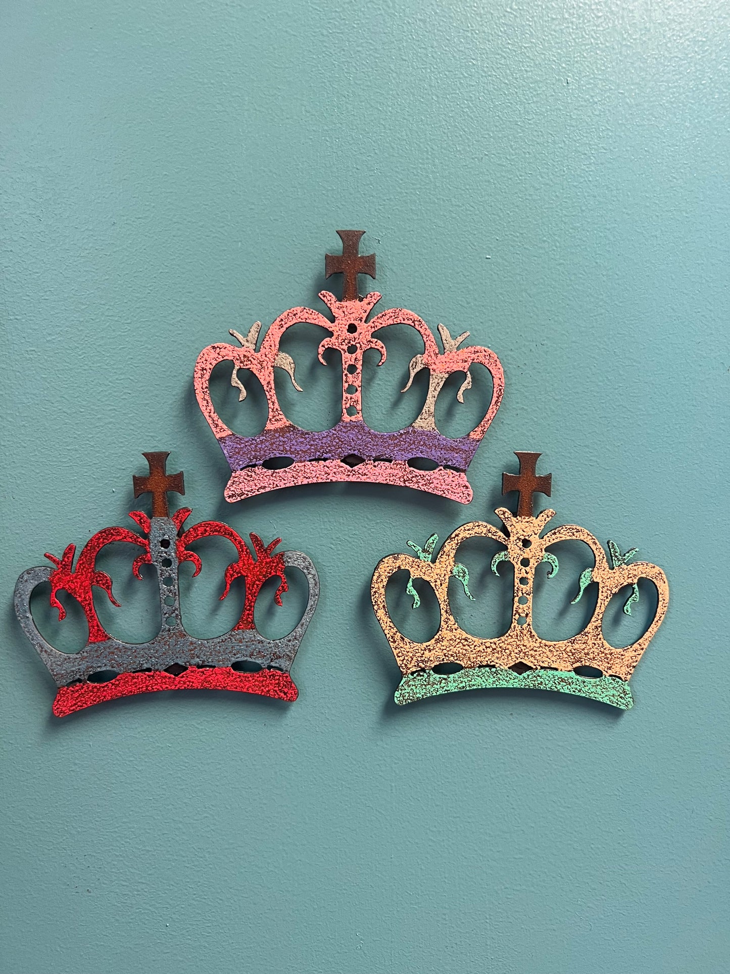 Crown Magnets