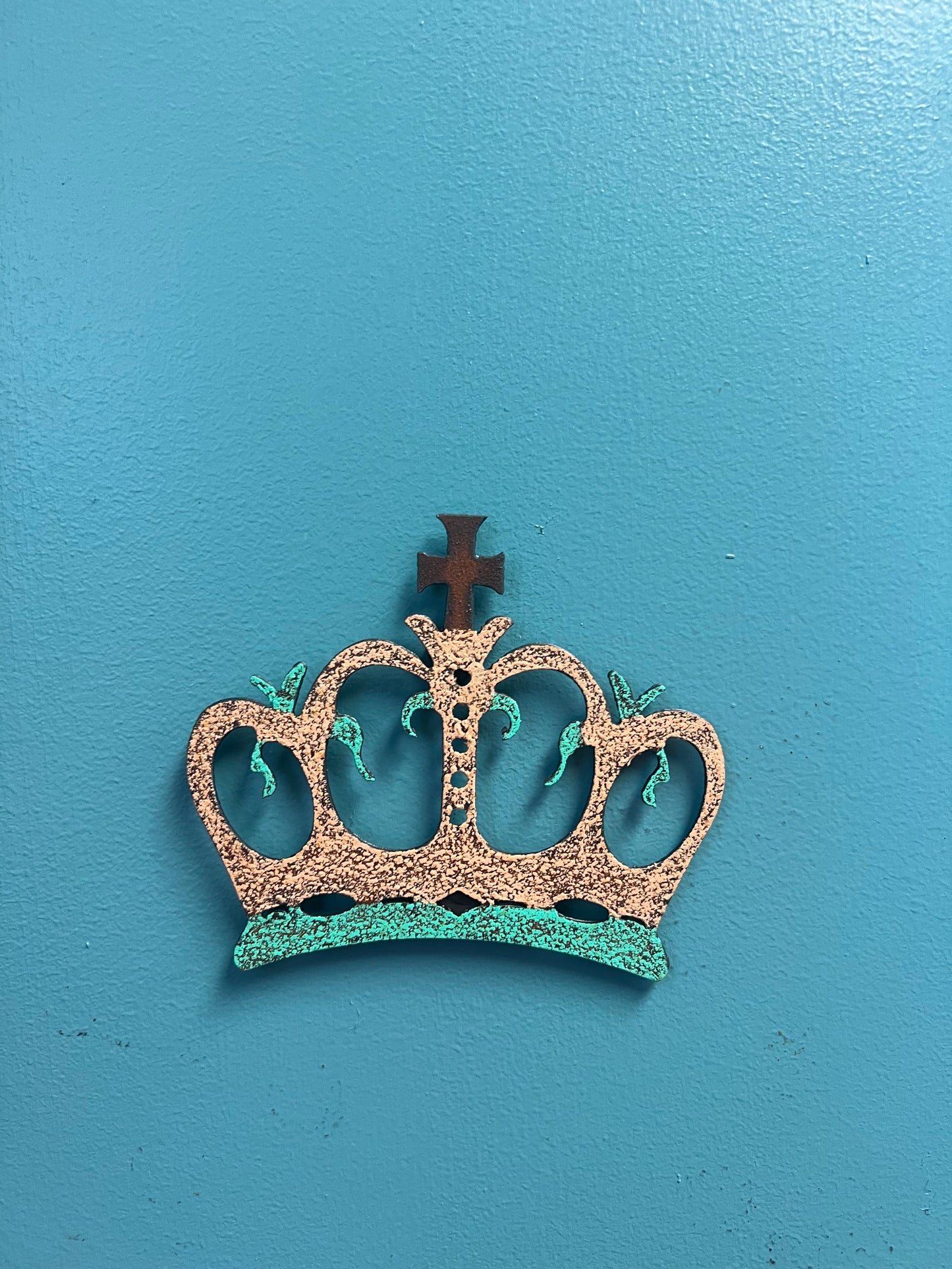 Crown Magnets