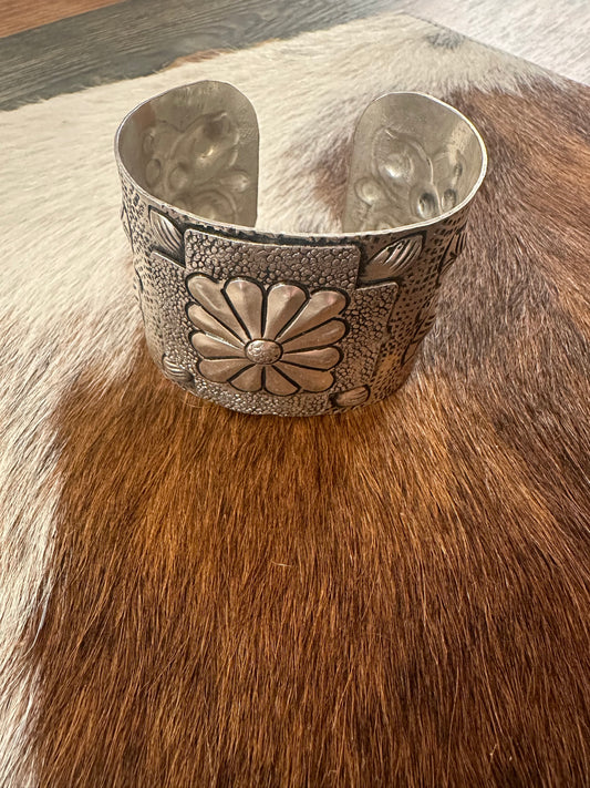 The Gardenia Cuff