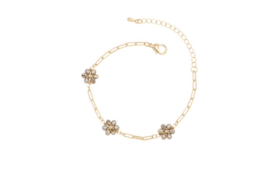 Dainty Beaded Flower Bracelet