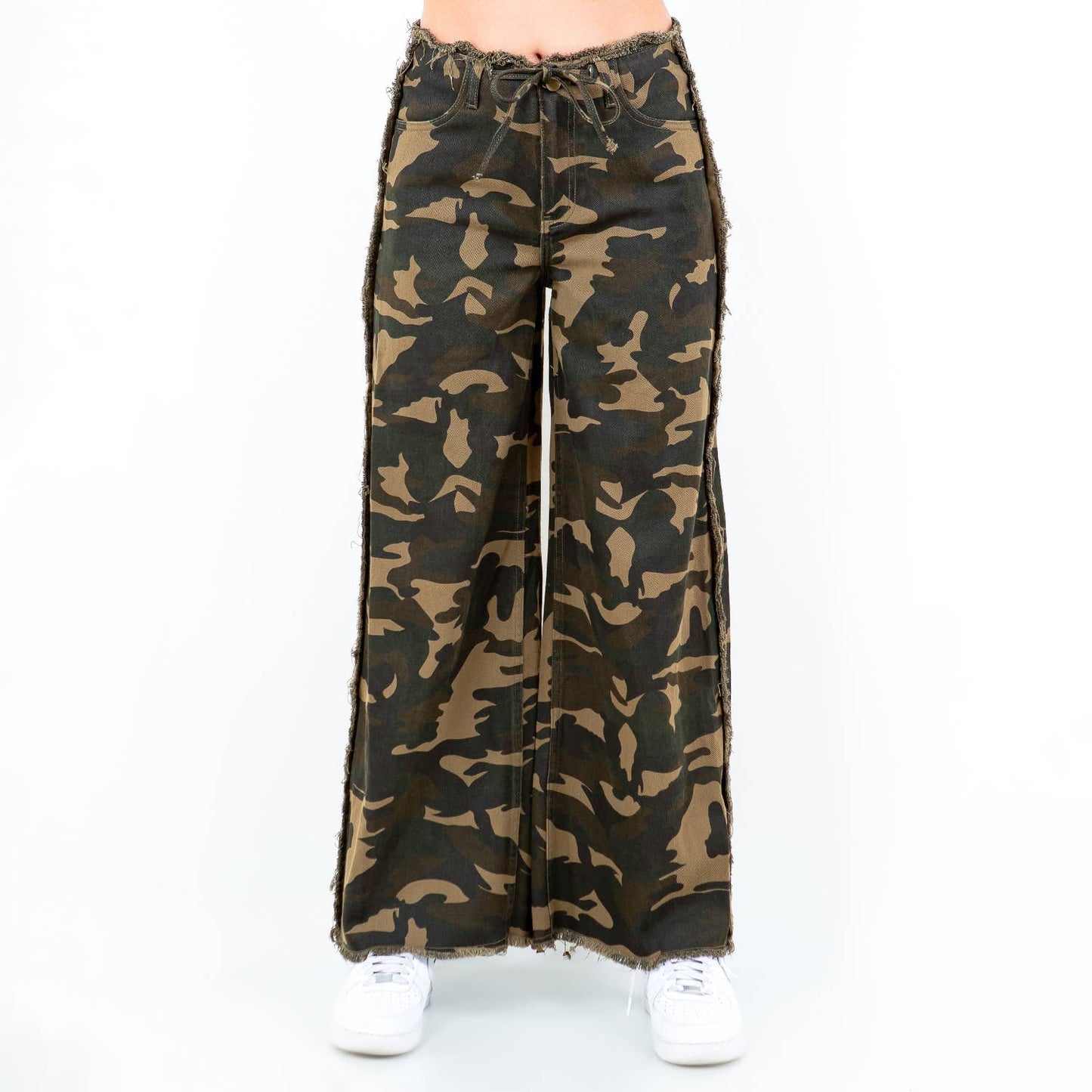 CAMOUFLAGE FRAYED EDGE WIDE LEG PANTS